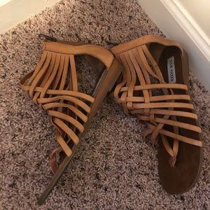 Steve Madden Krosby sandals in size 9.5 M